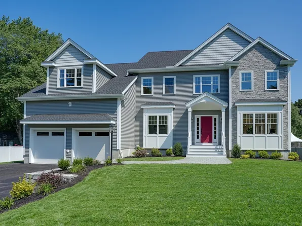 4 Wildwood St, Burlington, MA 01803
