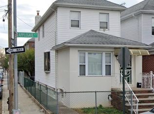 424 Applegate Ct, Brooklyn, NY 11223