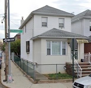 424 Applegate Ct, Brooklyn, NY, 11223