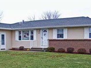 166 Rockway Dr, Rochester, NY 14612