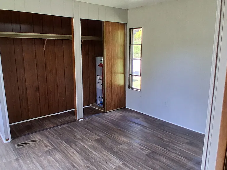 120 Joyner Ln — Photo 12