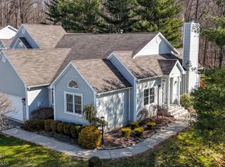 112 Worcester Dr, Wayne, NJ 07470