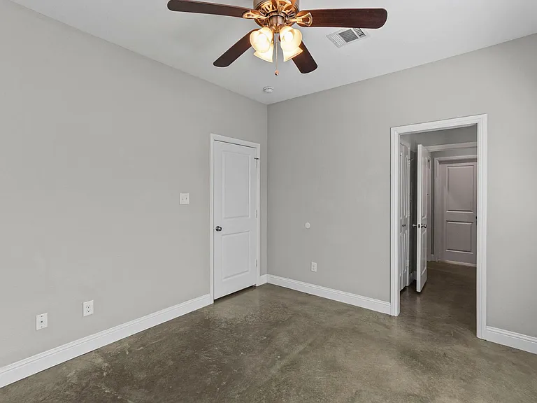 2800 Gordon Ave — Photo 18
