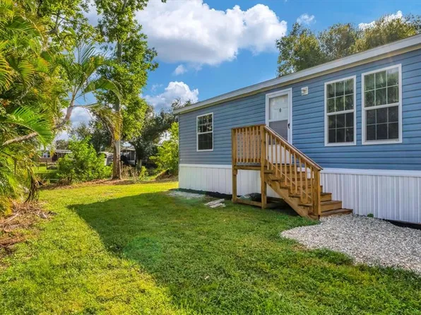 11808 SW Spring Lake Dr, Arcadia, FL 34269