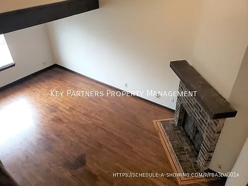 15926 W 123rd - Great Duplex! — Photo 4
