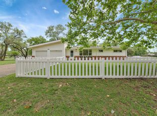 526 Prosperity Ln, Andover, KS 67002