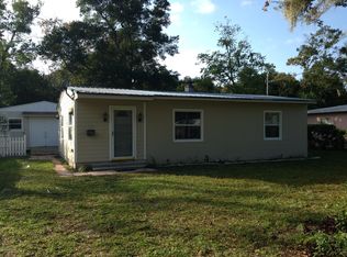 3652 Peach Dr, Jacksonville, FL 32246