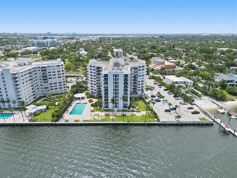 2800 N Flagler Dr #410 — Photo 34