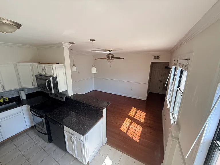 315 Evarts St NE #102 — Photo 9
