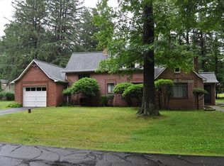 12 Evergreen Ln, New City, NY 10956