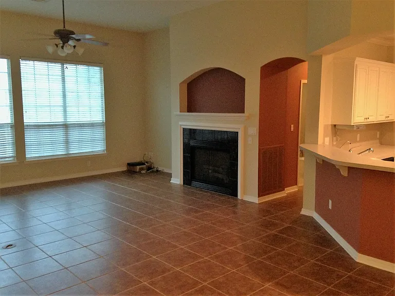 113 Baltic Dr — Photo 17