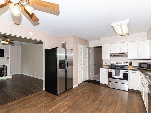 4th image of 4532 Mesa Dr