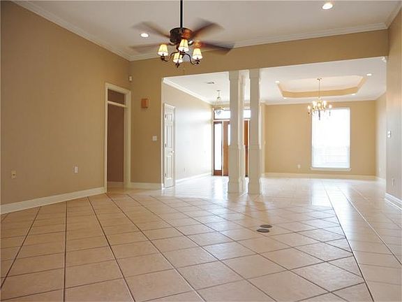 5th image of 1004 Lake Frances Dr