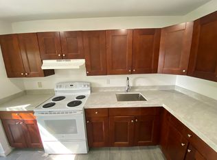 850 SW 9th Ave #1-4, Hallandale, FL 33009