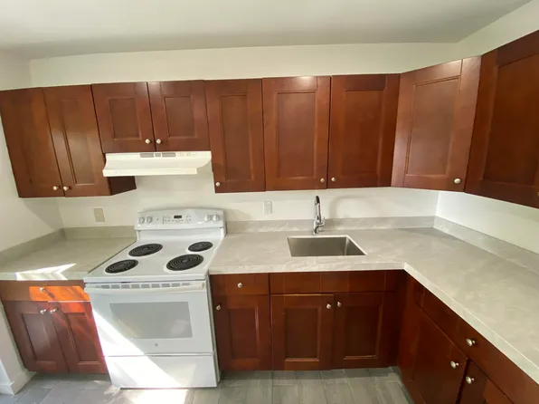 850 SW 9th Ave #1-4, Hallandale, FL 33009