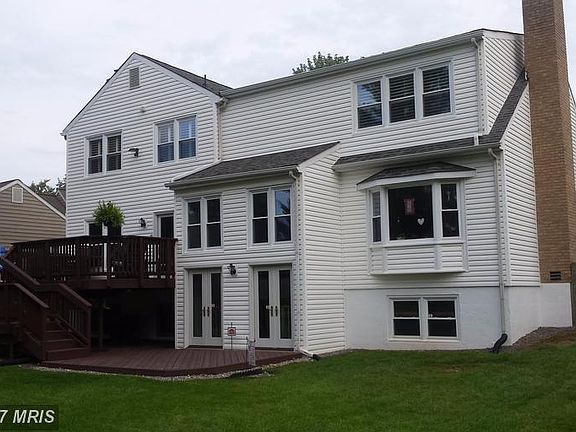 Exterior (Rear)
