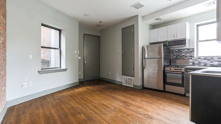 Rented by Nooklyn NYC LLC | media 7