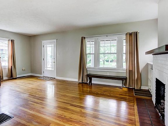 5th image of 222 Corona Ave