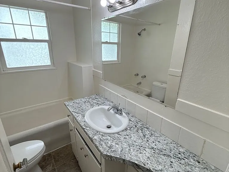 1165 Hood St NE — Photo 18