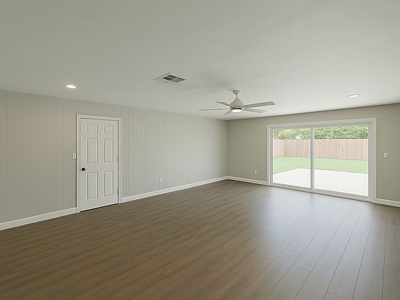 2nd image of 5111 E Falls View Dr
