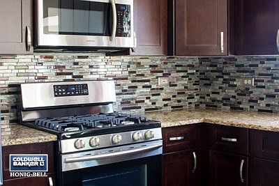 5th image of 5752 Lake Pointe Dr