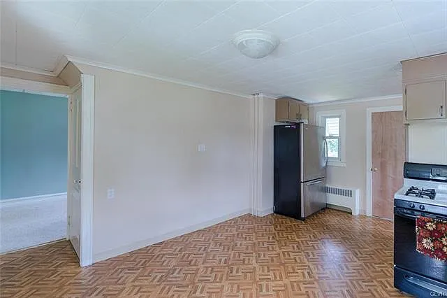 5651 N Walnut St — Photo 7
