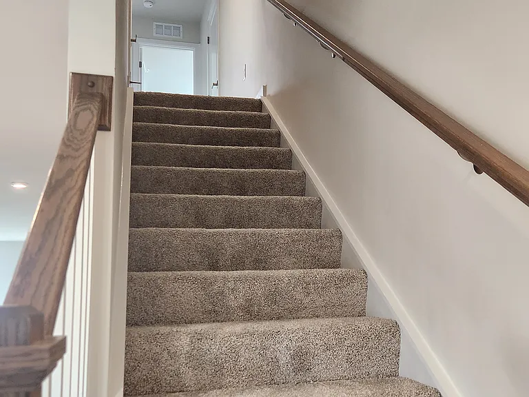 377 Waterside Sq — Photo 9