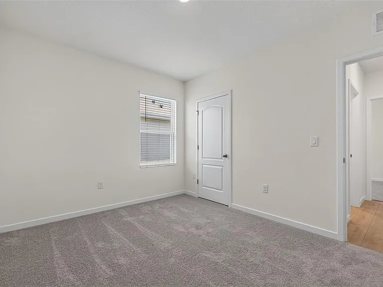 2893 House Finch Rd — Photo 33