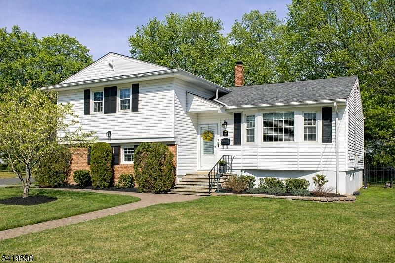 1st image of 199 Hickson Dr