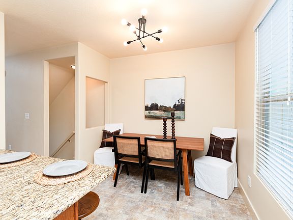 3rd image of 10693 S Topview Rd