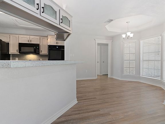 5th image of 2630 Smith Blvd