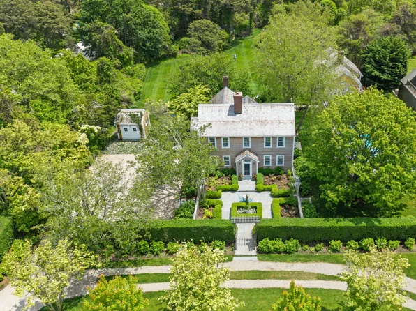 45 Brewster Rd, Nantucket, MA 02554