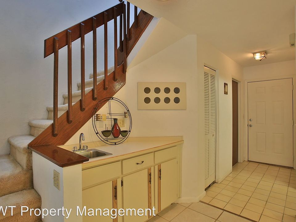 1st image of 201 Orange Grove Dr #E
