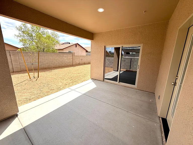 3368 N Apache St — Photo 39