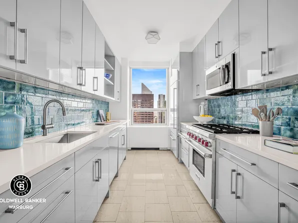 15 West 53rd Street image 7 of 16