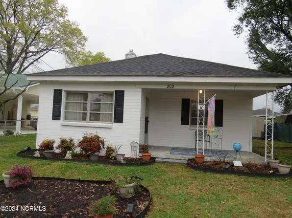 202 Bagley Street, Stantonsburg, NC 27883