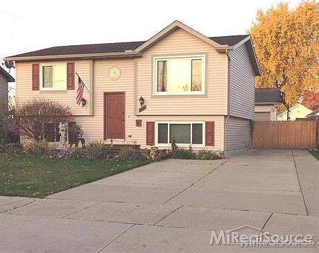 1st image of 252 S Belle River Ave