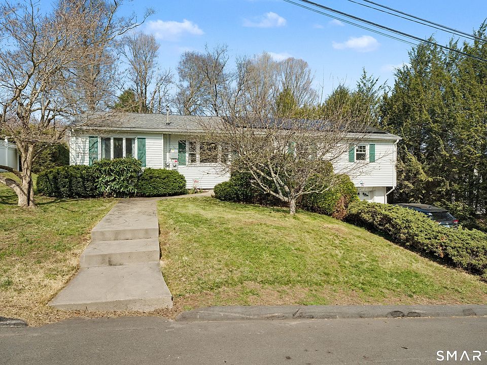 1st image of 26 Sprucewood Road