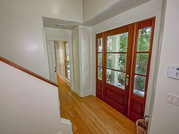 4th image of 78656 Turnpike Rd