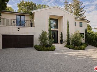1900 Bel Air Rd, Los Angeles, CA 90077