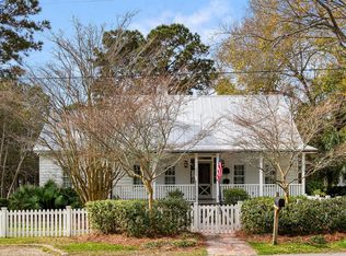 609 Royall Ave, Mount Pleasant, SC 29464