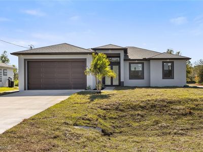 820 Chantilly St E, Lehigh Acres, FL, 33974