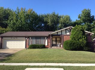 1041 Appalachian Trl, Chesterfield, MO 63017