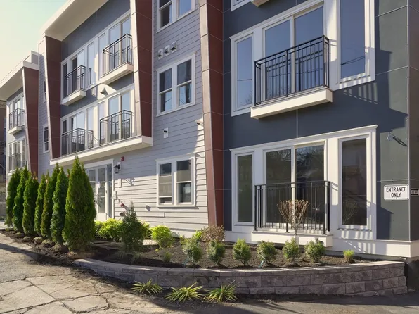 21 Glen Rd #1, Jamaica Plain, MA 02130