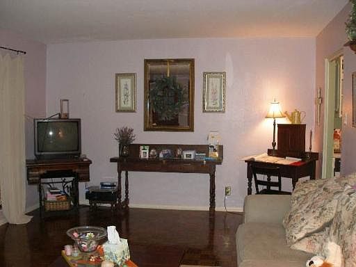 4th image of 1045 SHOOK AVE #165