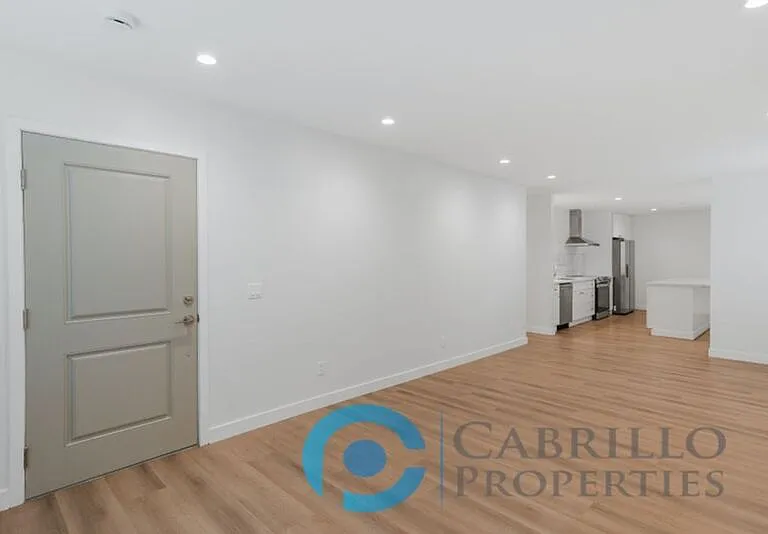 3645 Logan Ave — Photo 3
