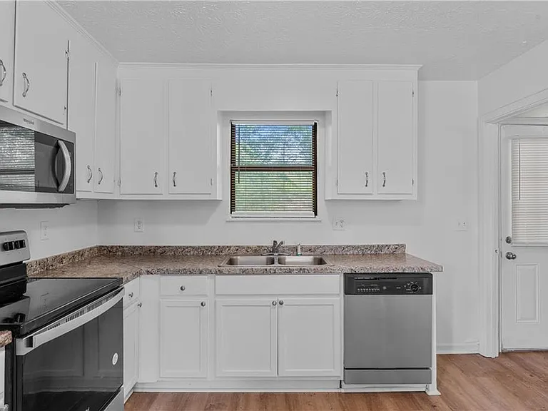 340 Tanglewood Dr #A — Photo 8