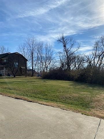 2nd image of 3535 NE 85th St