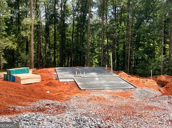296 Stonington Dr, Mount Airy, GA 30563