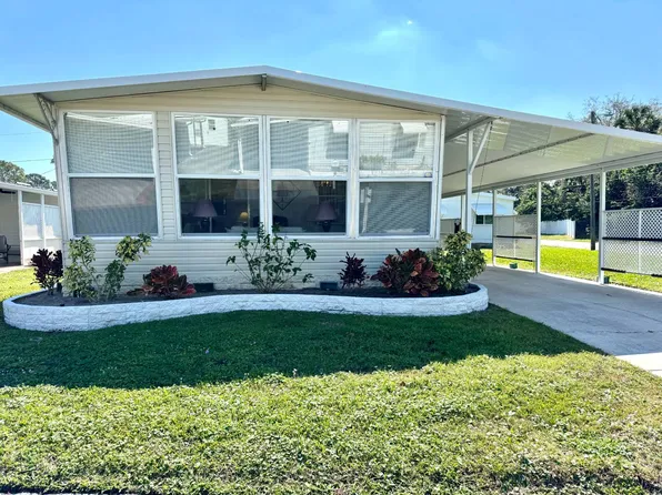 1303 Flintlock Dr, Daytona Beach, FL 32119